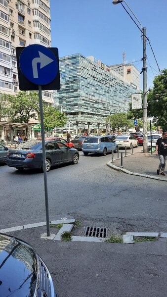 Piata Victoriei, Titulescu, Fullimobiliare