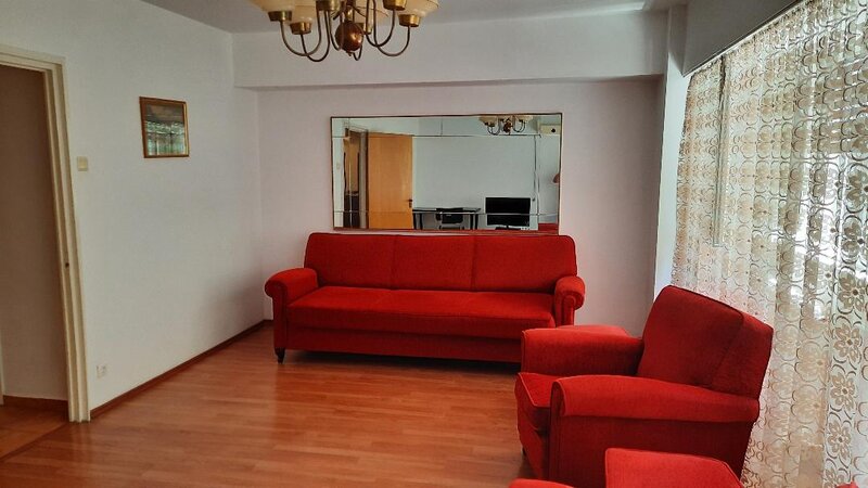 Piata Victoriei, Titulescu, Fullimobiliare