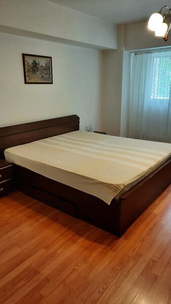 Piata Victoriei, Titulescu, Fullimobiliare