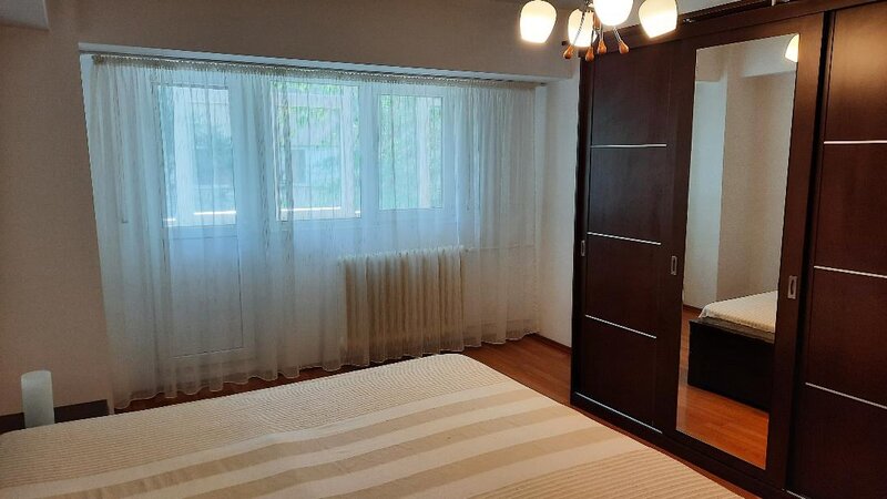 Piata Victoriei, Titulescu, Fullimobiliare